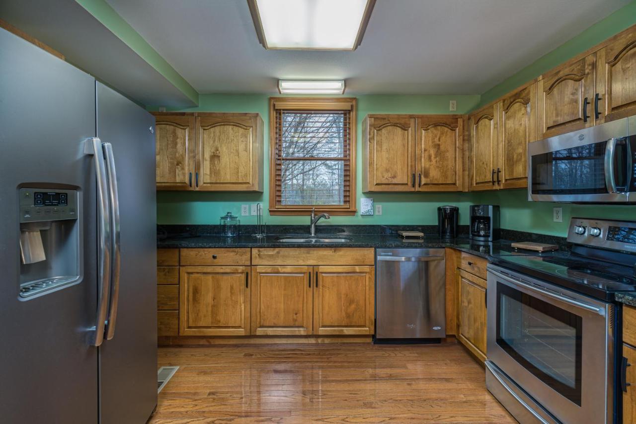 סביירוויל North Ridge Place Brand New Log Cabin With Hot Tub Great Location מראה חיצוני תמונה